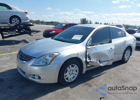 2012 Nissan Altima 2.5 S z USA, uszkodzony, nr VIN 1N4AL2AP8CC131799